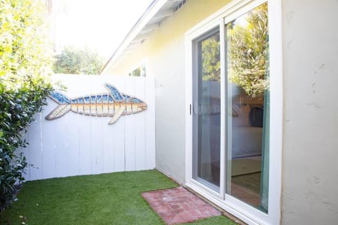 Live the Beach Life in a Quaint Shell Cottage House in Del Mar