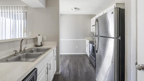 Landing Modern Apartment with Amazing Amenities (ID1242) Condo in Lake Magdalene