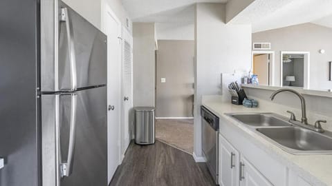 Landing Modern Apartment with Amazing Amenities (ID1242) Condo in Lake Magdalene