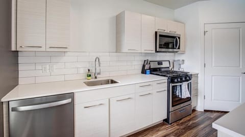 Landing Modern Apartment with Amazing Amenities (ID6706) Apartment in Salt Lake City