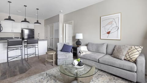 Landing Modern Apartment with Amazing Amenities (ID8145X4) Wohnung in Toledo
