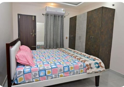 NRI NC Homestays Condominio in Tirupati