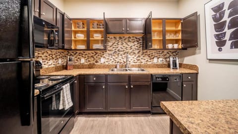 Landing Modern Apartment with Amazing Amenities (ID7896X37) Apartment in Pickens County