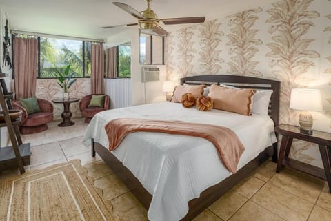 Chic Beachfront Condo— Newly Remodeled — 2024 House in Maalaea