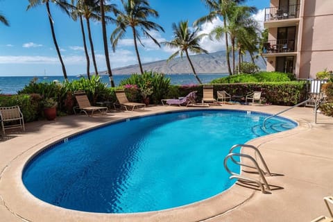 Chic Beachfront Condo— Newly Remodeled — 2024 House in Maalaea