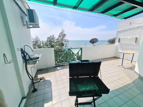 BBQ facilities, BBQ facilities, View (from property/room), Evening entertainment, Sea view, Sunrise, Sunset