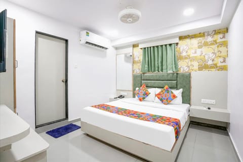 FabHotel Grey Sky Hotel in Gandhinagar