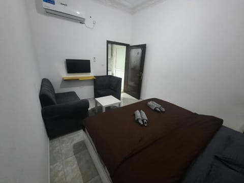 Cournich Full Studio Apartment B5 Apartment in Abu Dhabi