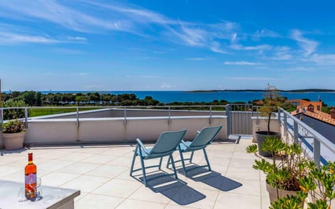 Day, Natural landscape, View (from property/room), Balcony/Terrace, Sea view