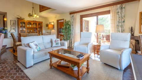 Balcony/Terrace, Living room, Seating area