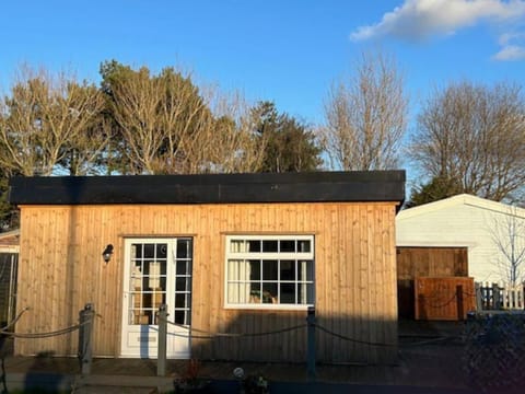 The Chalet by Hip Haus Chalet in Humberston
