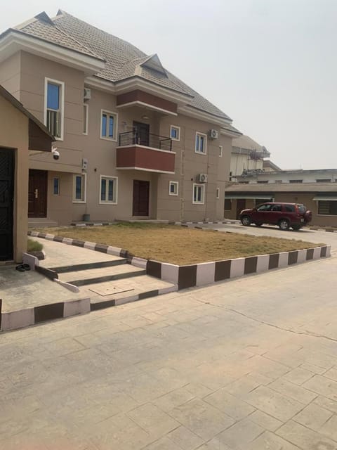 House 58 Condominio in Lagos