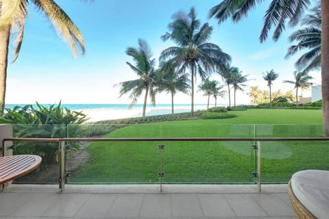 Beachfront Luxury 2BR 5* Resort Condo in Hoa Hai