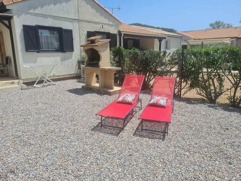 Maisonnette 4/6p. piscines toboggans et plage 200m House in Portiragnes