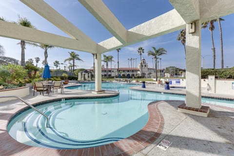 Oxnard Resort Townhome Pool and Beach Access! House in Oxnard