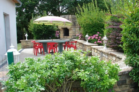 Patio, Garden view