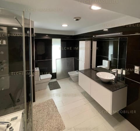Appartement mobilart Condominio in Oran