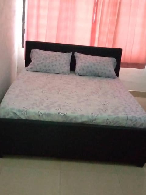 Inviting 3-Bed Apartment in Kumasi Ashanti Ghana Condo in Kumasi
