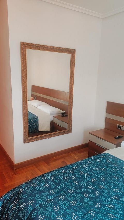 Habitación Renfe Vacation rental in Pamplona