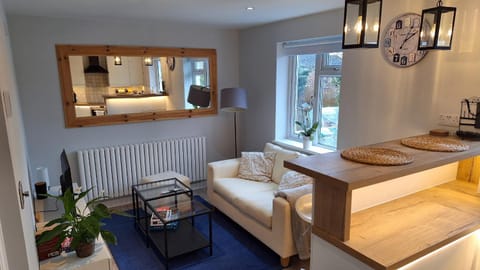 NEW 2 bedrooms with private ensuite bathrooms near Heathrow Alquiler vacacional in Staines-upon-Thames