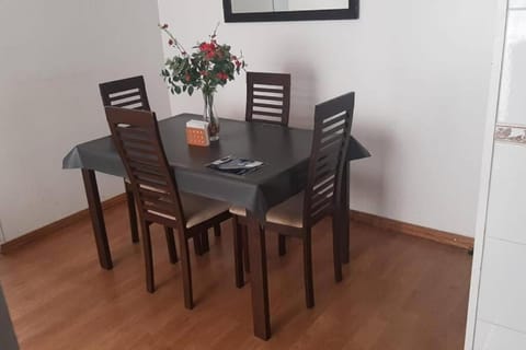 Departamento 2 Dormitorios 5 personas, excelente ubicacion Condo in Temuco