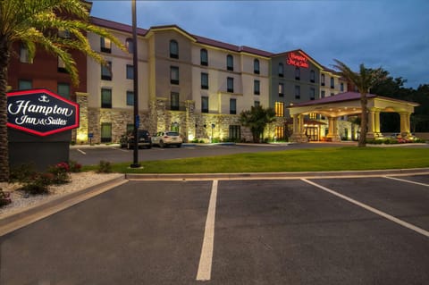 Hampton Inn & Suites Pensacola/I-10 Pine Forest Road Hotel in Alabama