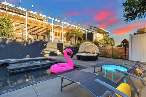 Sunset Paradise - Luxury Villa w/ Heated Pool, Hot Tub, Pizza Oven, Playground, & more Villa in La Mesa