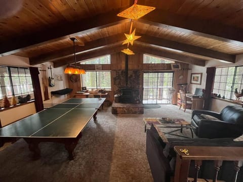 Sweet Retreat: Theater, Pool/Ping-Pong, Quiet! House in Dorrington