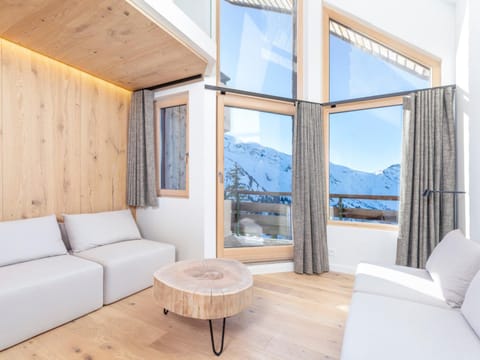 Luxueux triplex 5 pièces avec mezzanine, rénové, balcon et accès direct aux pistes - FR-1-314-241 Apartment in Avoriaz