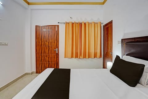 OYO 82277 RR Palace Kursi Road Hotel in Lucknow