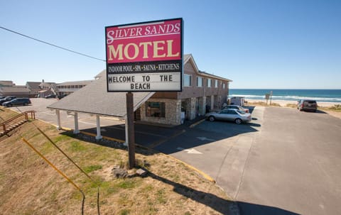Silver Sands Motel in Rockaway Beach