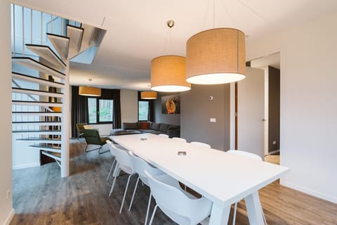 Luxe Villa op park Duinzicht (huis 703) - Ouddorp House in Ouddorp