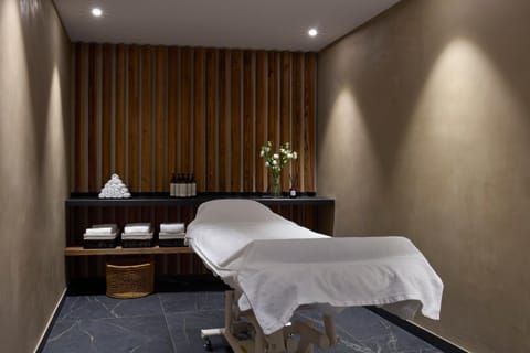 Massage, Spa and wellness centre/facilities