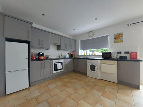 3 bed semi-detached house in a quite estate Haus in County Limerick