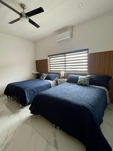 Bed, Photo of the whole room, Bedroom, fireplace, air conditioner