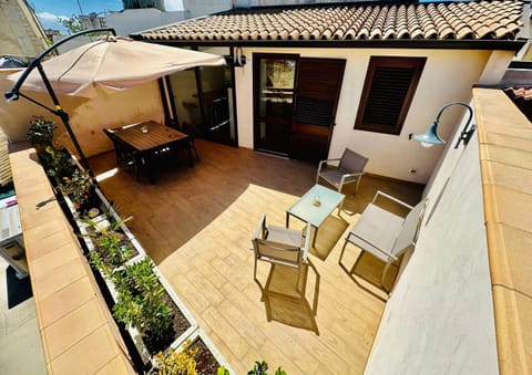 Balcony/Terrace, Dining area