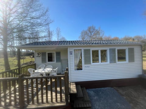 logement au coeur de la nature Campground/
RV Resort in Centre-Val de Loire