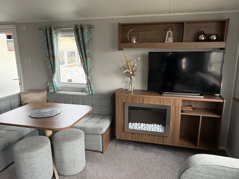 McCanns Caravan Marton Mere Campground/ 
RV Resort in Blackpool