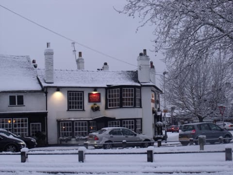 Property building, Facade/entrance, Winter