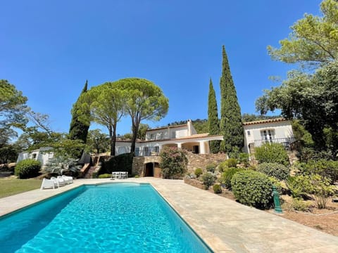 Property building, Pool view