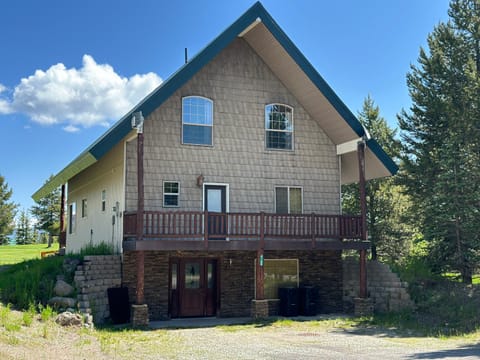 Firehole - 21 Miles to Yellowstone - Hot Tub - Wifi - Firepit - Sleeps 16 Haus in Island Park