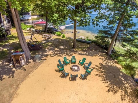 Beach, fireplace