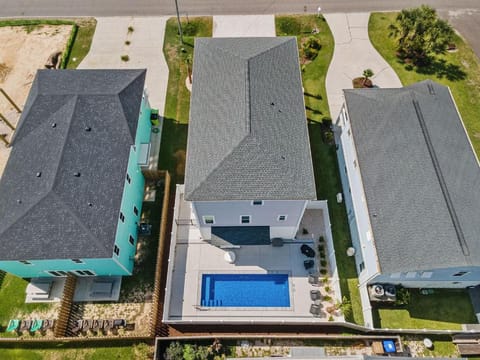 Property building, Pool view, Swimming pool