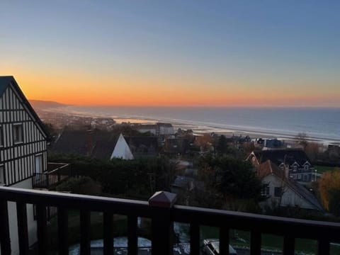 View (from property/room), Balcony/Terrace, Sea view, Sunrise