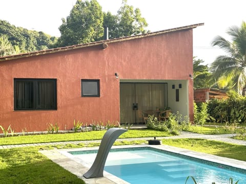 Casa aconchegante com piscina na encantadora Praia das Cigarras House in São Sebastião