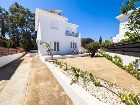 Property building, Garden view