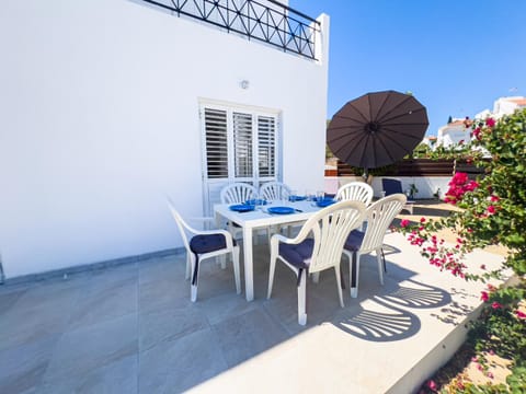 Garden, Balcony/Terrace