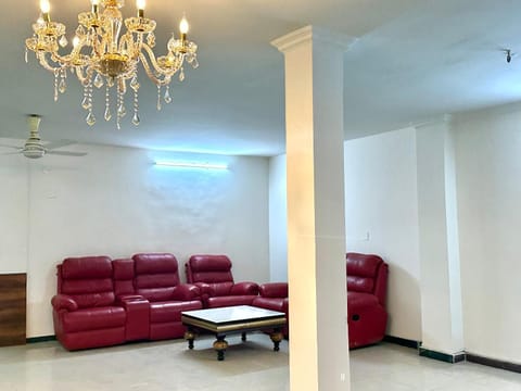 entire house 17 rooms best for marriage/gatherings functions Villa in Gurugram