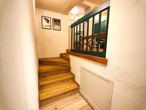 Hostdomus - Modern Loft Apartment in Sestriere