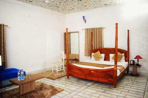 Mount View Retreat Hotel in Udaipur